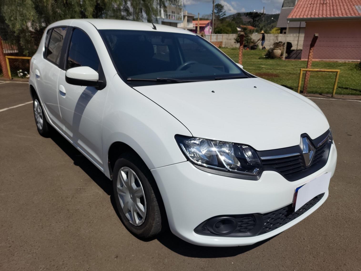 Renault SANDERO